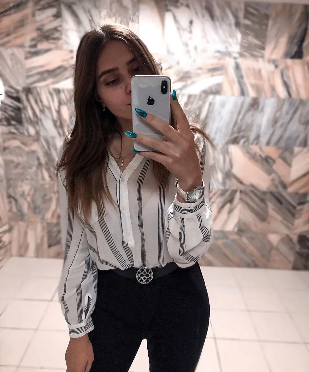 Moni